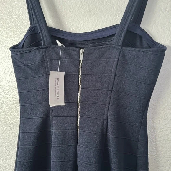 NWT Banana Republic Mini Dress - Picture 4 of 4